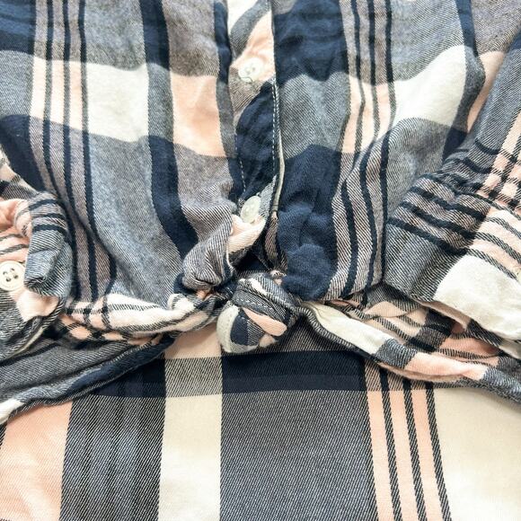 Tommy Bahama Girls Plaid Button Front Shirt Navy Pink Cotton Blend EUC Size 7 - Picture 3 of 4